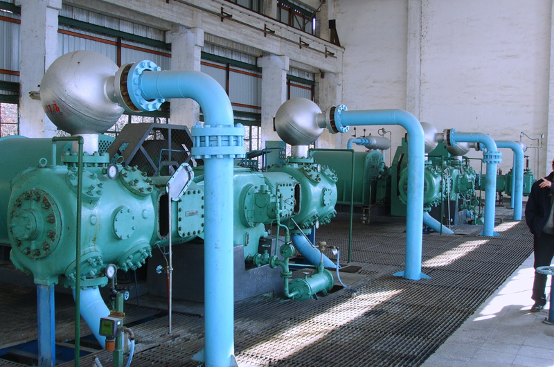 中石化岳陽興長石化股份公司DW-11/13.3-47型甲醇合成氣壓縮機(jī)  